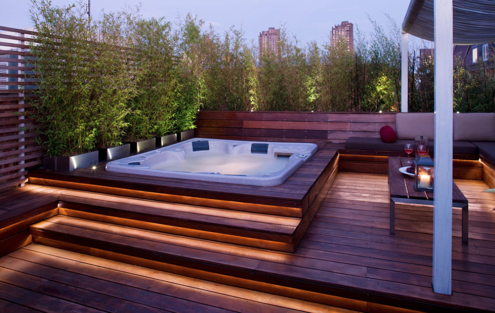 Outdoor hot tub